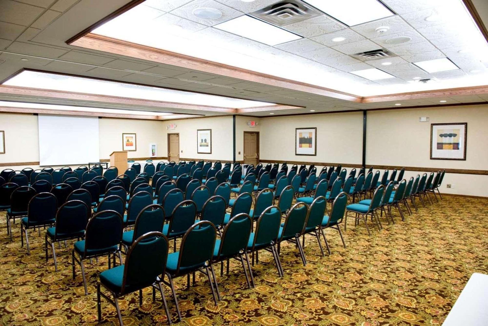 Country Inn & Suites By Radisson, Chanhassen, Mn Exterior photo