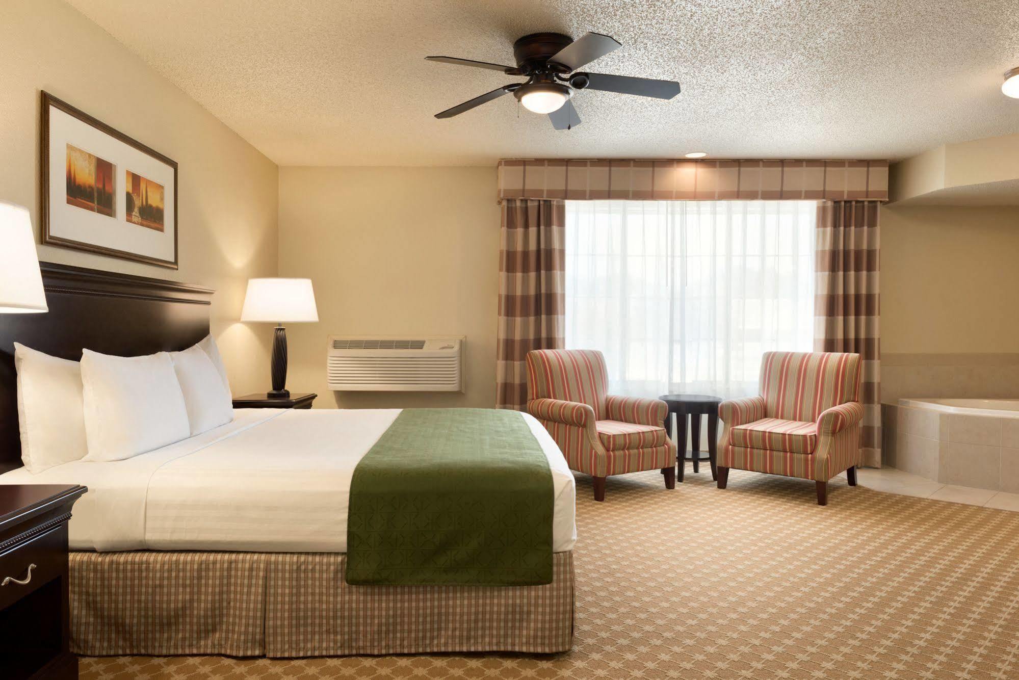 Country Inn & Suites By Radisson, Chanhassen, Mn Exterior photo